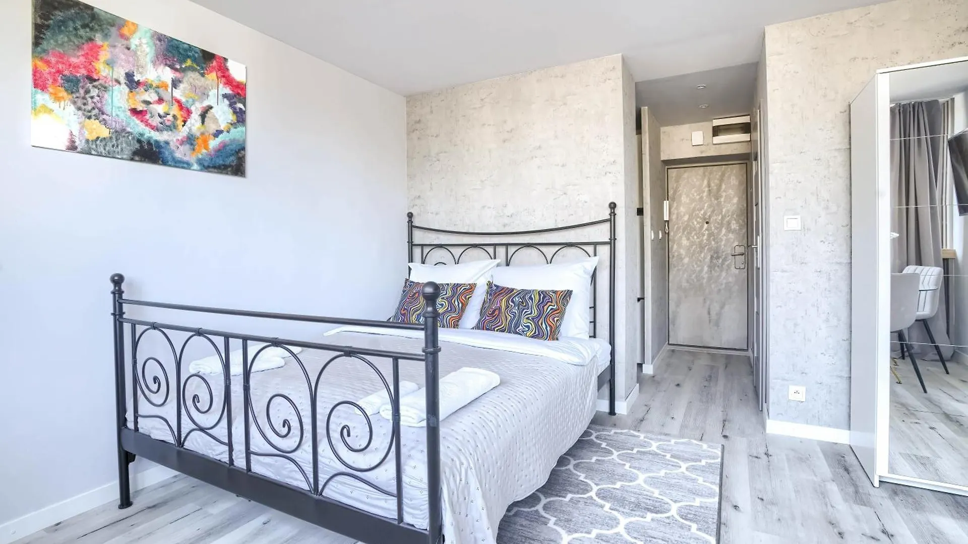 Corolla Apartments - Rynek Starego Miasta - Solidarnosci 71 Warsaw